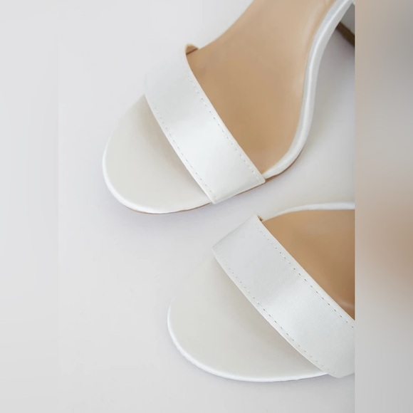 New! Lulus Alta Ivory Satin Lace-Up Heels Size 7 
Perfect for Bridal/Wedding - Picture 3 of 5